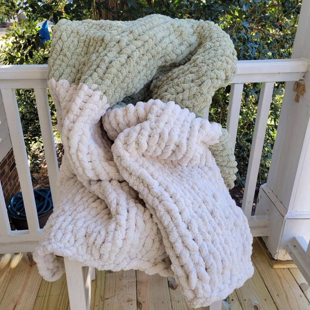 Finger knit blanket