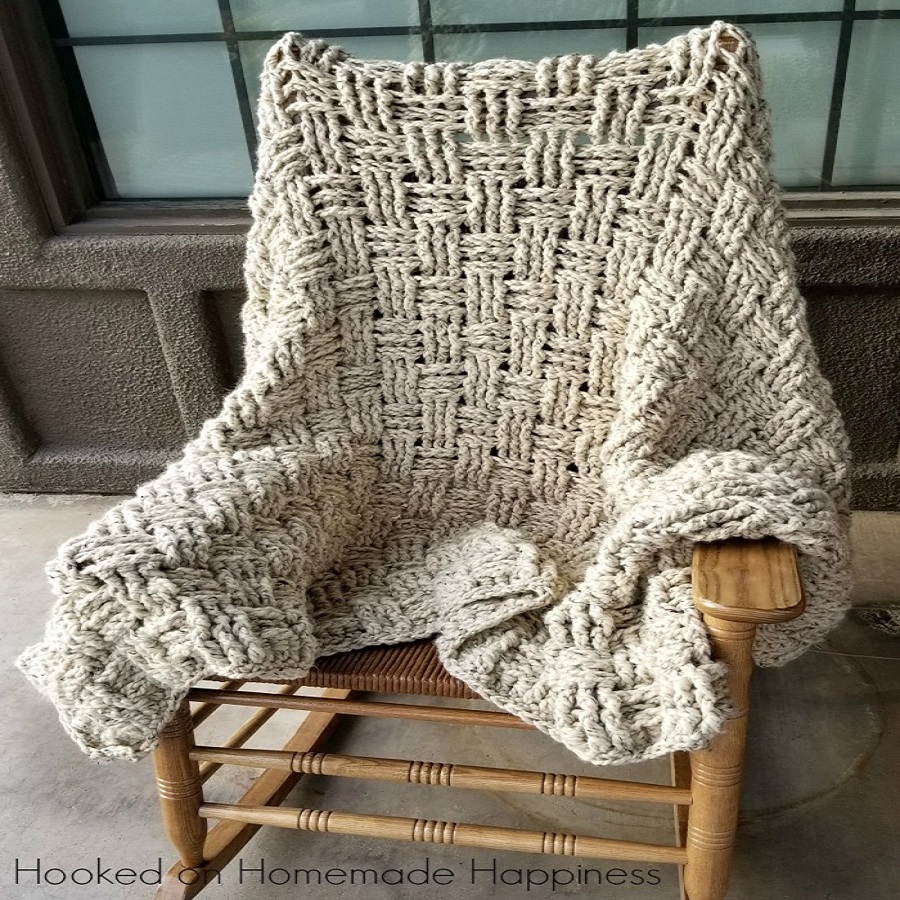 how to finger knit a blanket