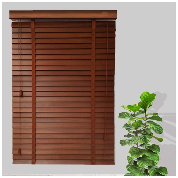 wooden mini blinds