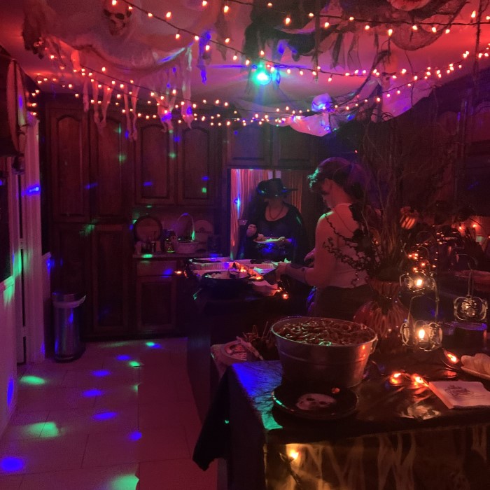 halloween party decor